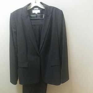 Ladies traditional, black, business suit